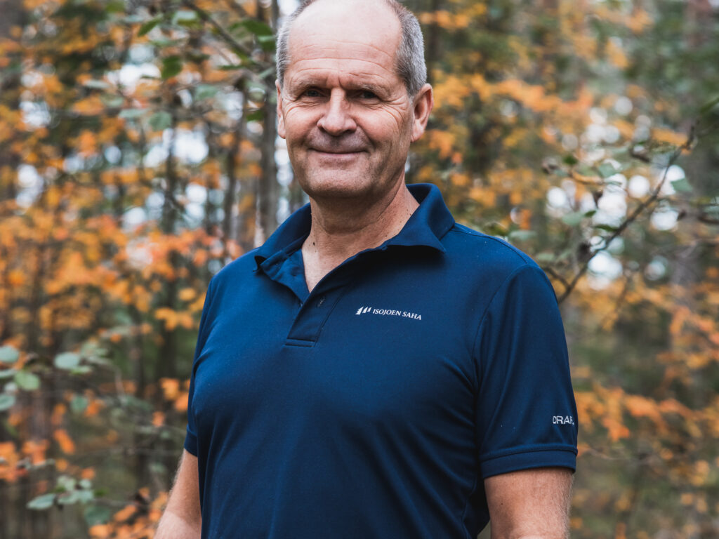 Mika Aro Isojoen Sahan hankintaesimies.