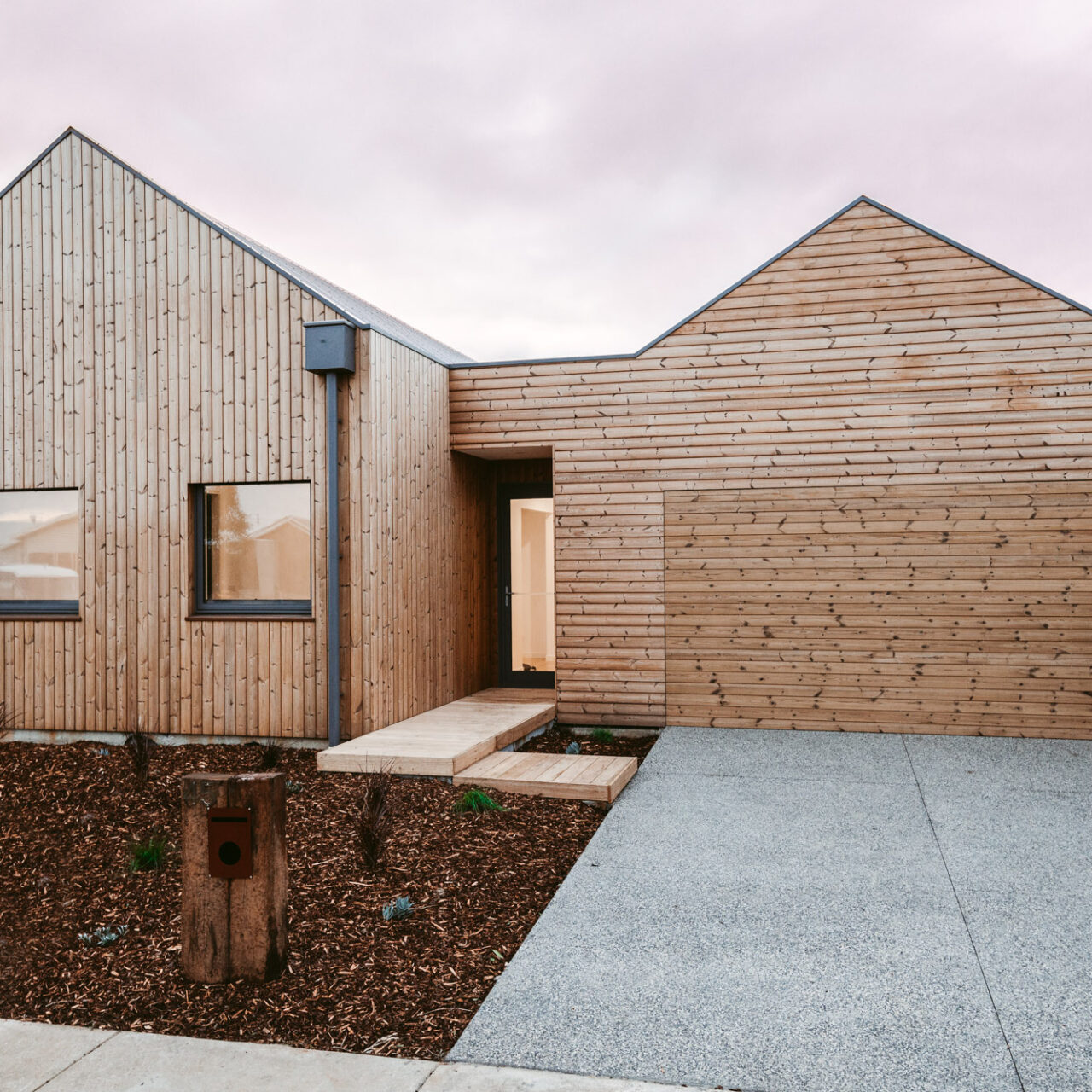 Lunawood Thermowood_Facade_Coastal Haus_2019_Australia_5